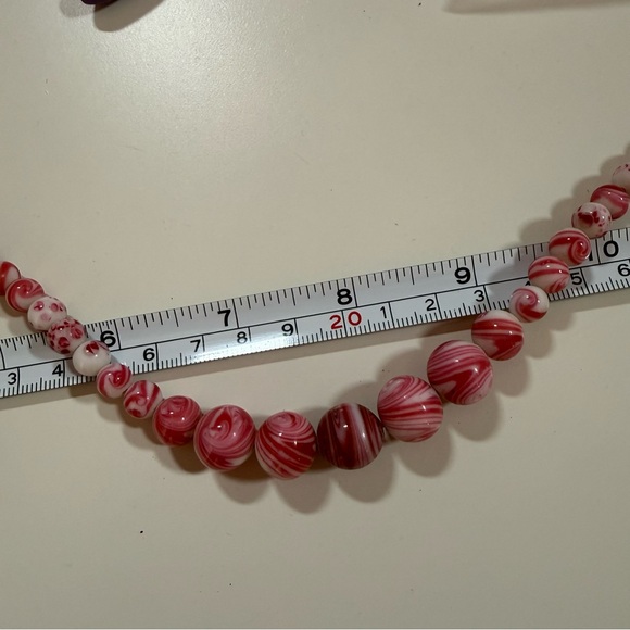Art deco 1920’ 1940’s Pink White Swirl Polka dot Italian Glass Necklace - Picture 10 of 17